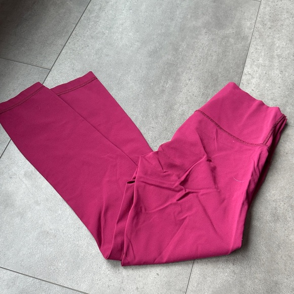 lululemon athletica Burgundy High Rise 7/8 Leggings - Picture 1 of 8